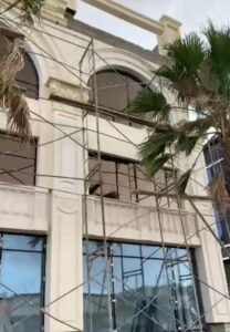 Presentation glass and steel works(1)_141